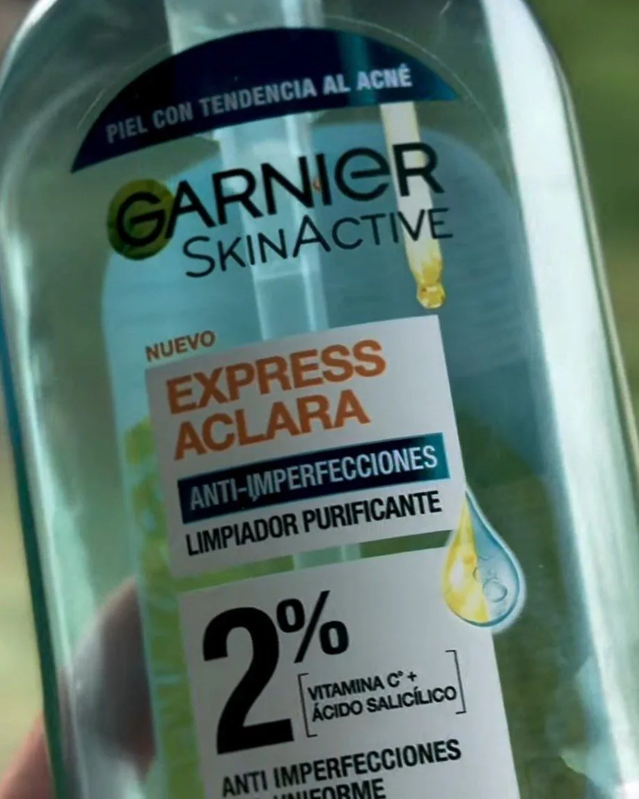 Garnier Express Aclara Gel limpiador 2%